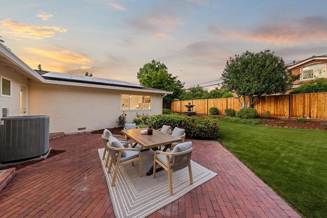 3397 Ivan Way, Mountain View, CA 94040
