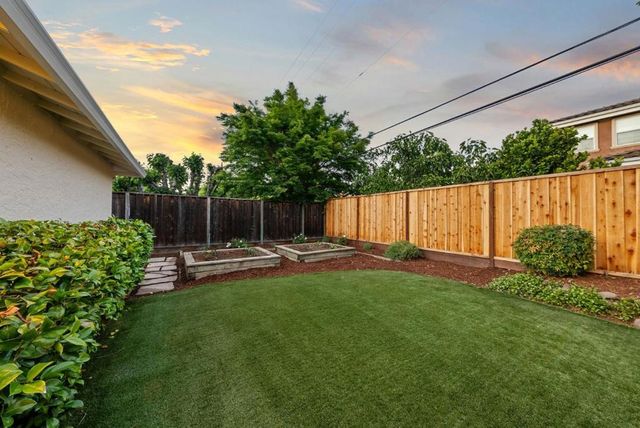 3397 Ivan Way, Mountain View, CA 94040