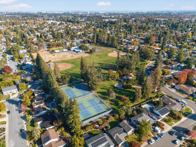 3397 Ivan Way, Mountain View, CA 94040