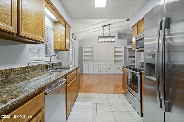 26 BULLRUSH Court, Middleburg, FL 32068