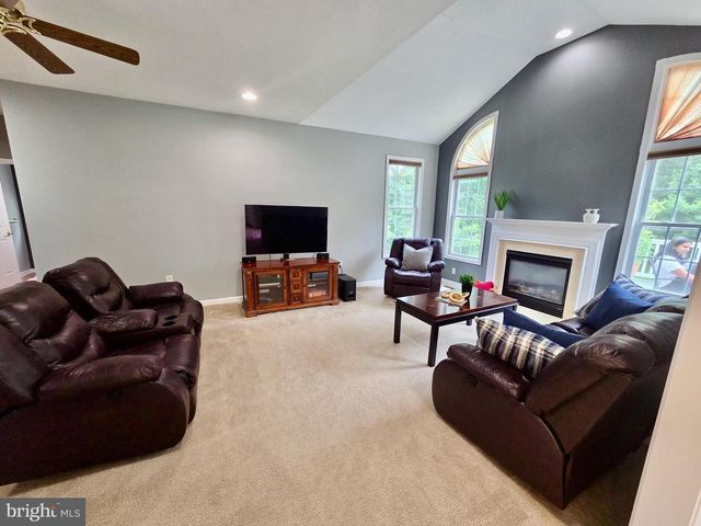 261 LENNI RD, Media, PA 19063