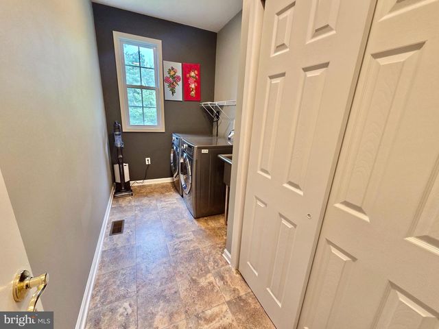 261 LENNI RD, Media, PA 19063