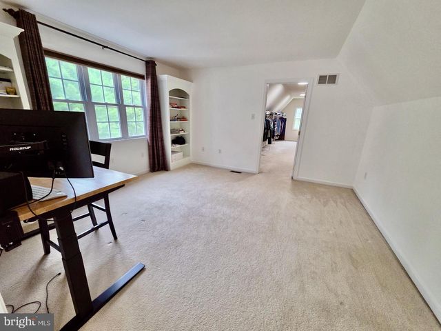 261 LENNI RD, Media, PA 19063