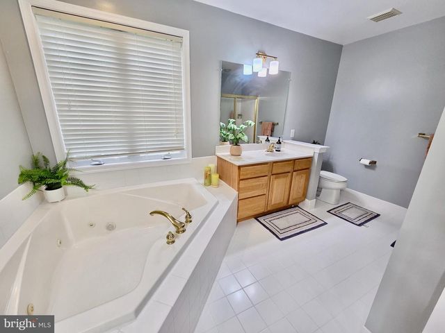 261 LENNI RD, Media, PA 19063