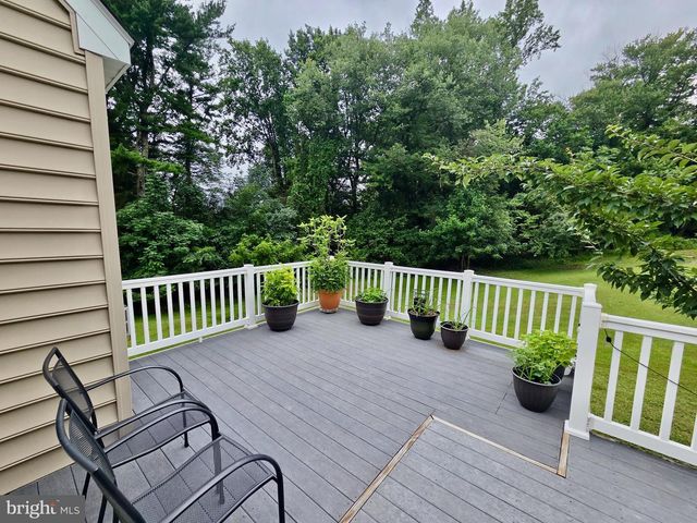 261 LENNI RD, Media, PA 19063