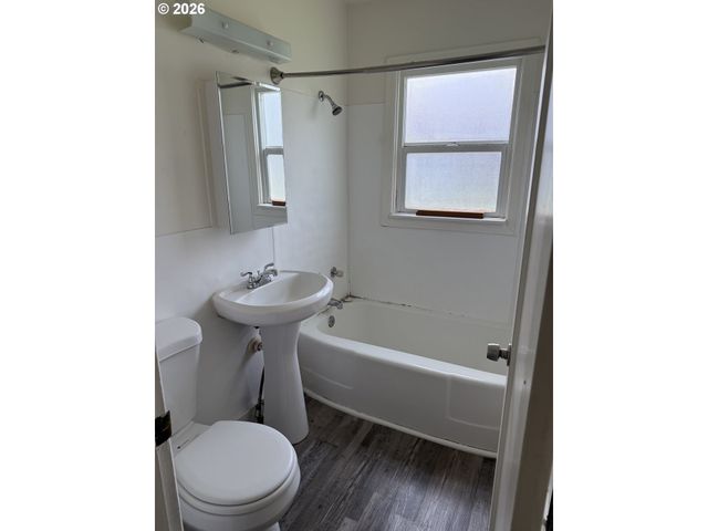 282 COLORADO St, Longview, WA 98632
