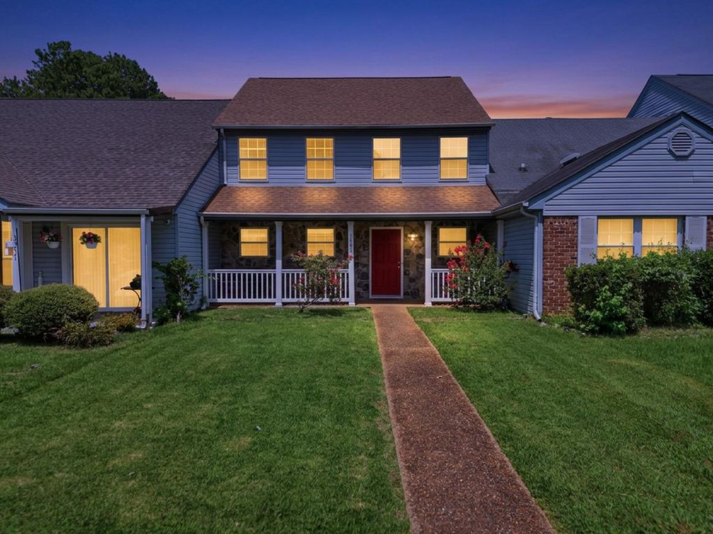1353 Village Green Drive, Hixson, TN 37343