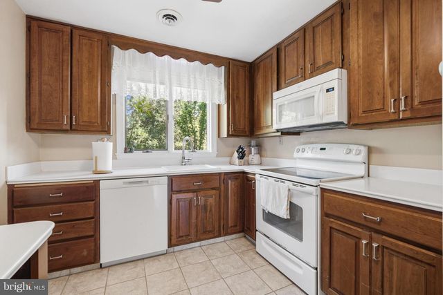 113 LOMBARDY DR, Wallingford, PA 19086