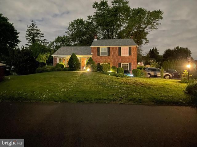 113 LOMBARDY DR, Wallingford, PA 19086