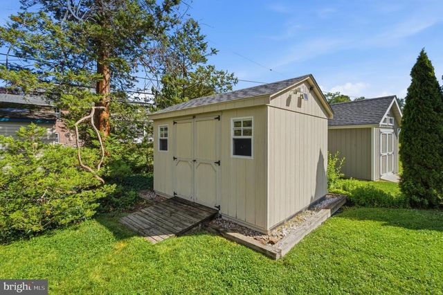113 LOMBARDY DR, Wallingford, PA 19086