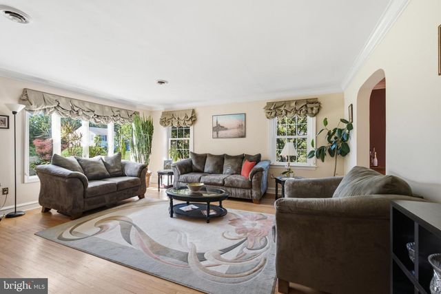 113 LOMBARDY DR, Wallingford, PA 19086