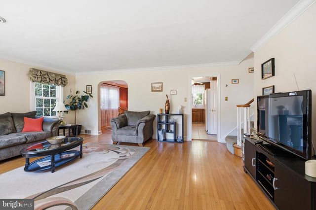 113 LOMBARDY DR, Wallingford, PA 19086