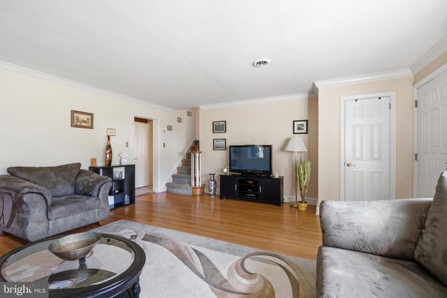113 LOMBARDY DR, Wallingford, PA 19086
