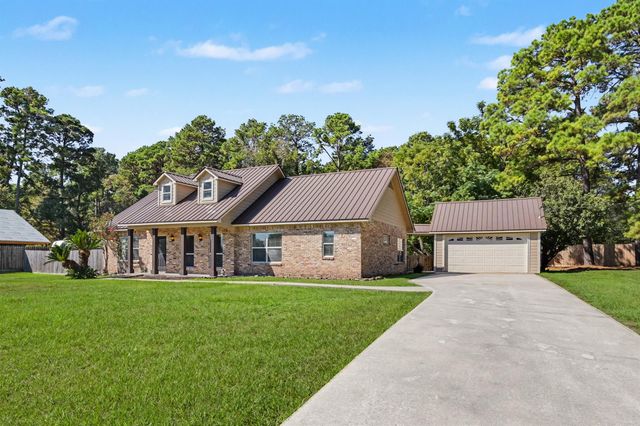 12961 Pelican Boulevard, Willis, TX 77318