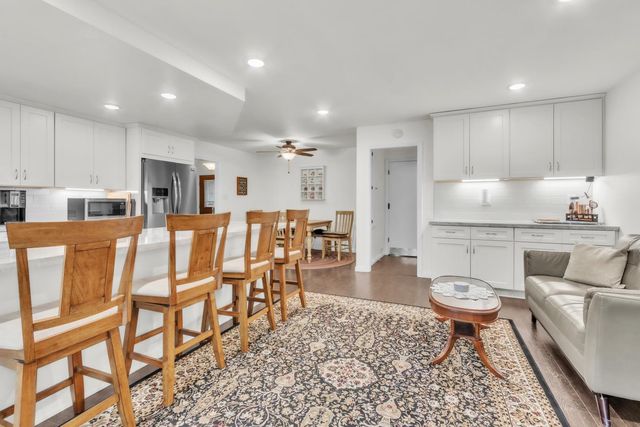 7825 Palmyra Dr, Fair Oaks, CA 95628