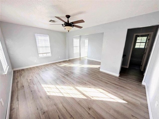 616 Lions Park Place, Midwest City, OK 73110