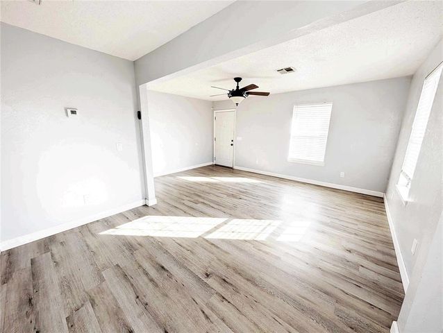 616 Lions Park Place, Midwest City, OK 73110