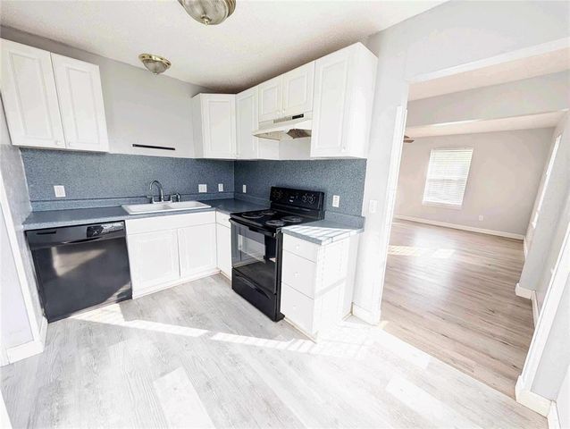 616 Lions Park Place, Midwest City, OK 73110