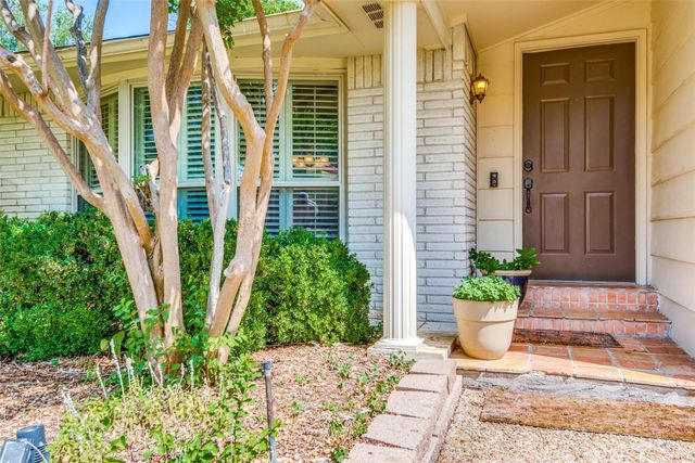 6607 Roundrock Road, Dallas, TX 75248