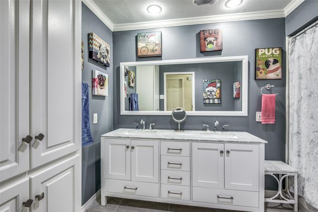 6607 Roundrock Road, Dallas, TX 75248