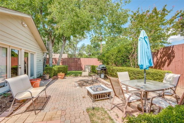 6607 Roundrock Road, Dallas, TX 75248