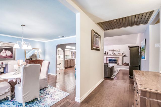6607 Roundrock Road, Dallas, TX 75248