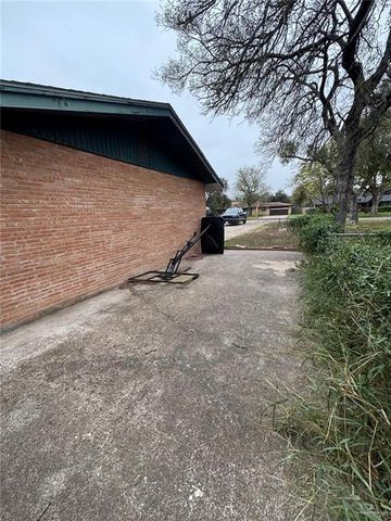 1205 Elm Street, Mission, TX 78572