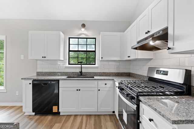 1432 Almand Creek Drive SW, Conyers, GA 30094