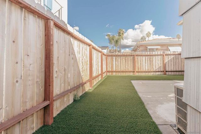 6266 68 Stewart St, San Diego, CA 92115