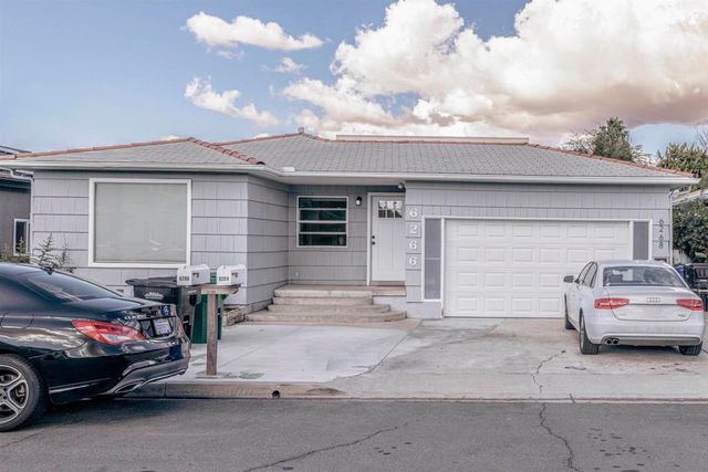 6266 68 Stewart St, San Diego, CA 92115