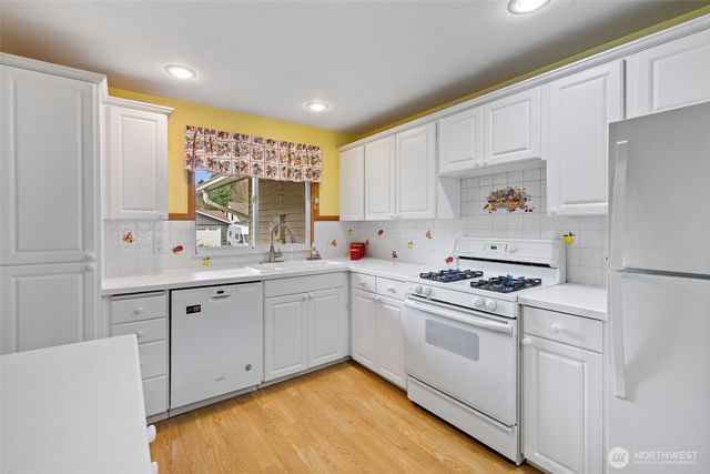 11626 111th Avenue NE, Kirkland, WA 98034