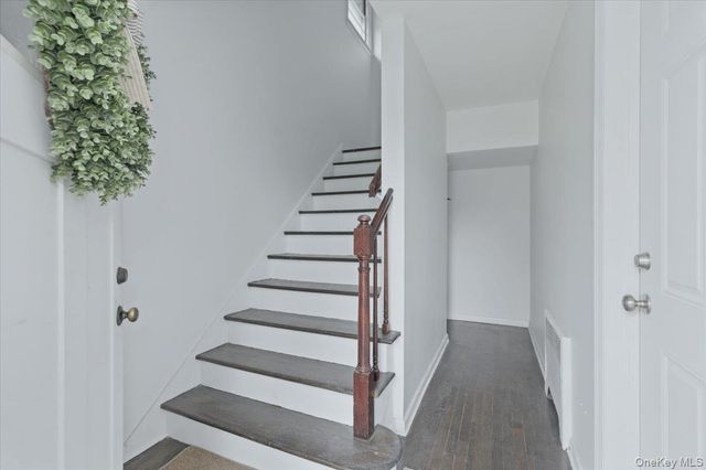 98 Nassau Road 2, Huntington, NY 11743