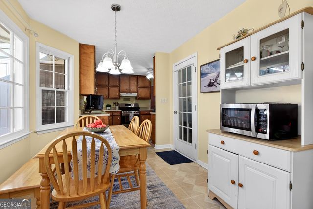 145 Adams Court, Fayetteville, GA 30214