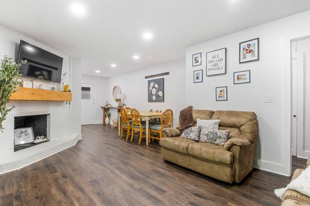 204 Montis Drive, Greenville, SC 29617