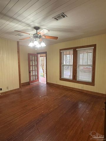 307 E La Rua St, Pensacola, FL 32501