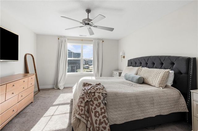 8788 SW 9th Street, Blue Springs, MO 64064