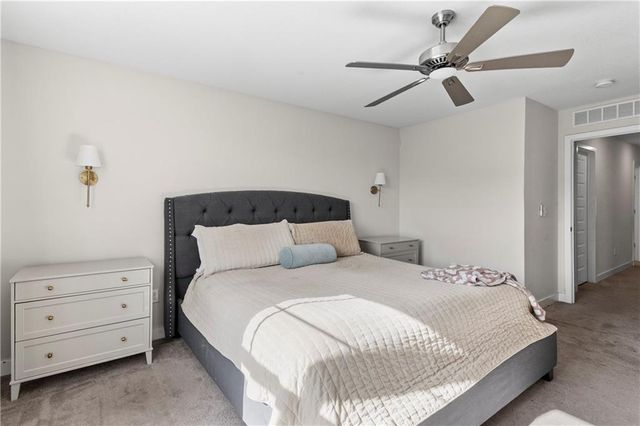 8788 SW 9th Street, Blue Springs, MO 64064