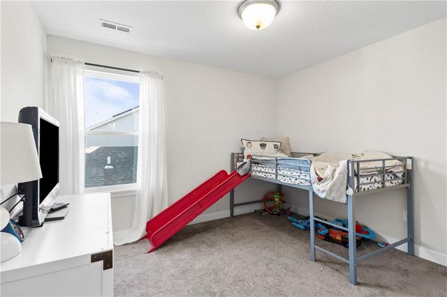 8788 SW 9th Street, Blue Springs, MO 64064