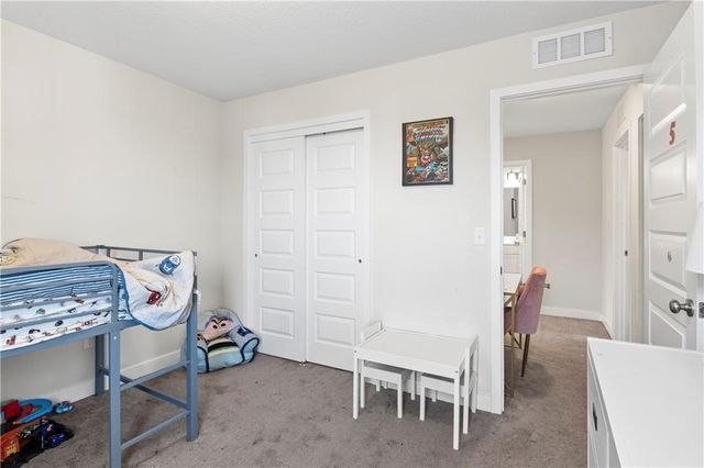 8788 SW 9th Street, Blue Springs, MO 64064