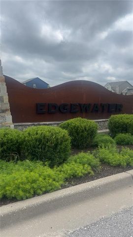 8788 SW 9th Street, Blue Springs, MO 64064