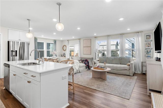 8788 SW 9th Street, Blue Springs, MO 64064