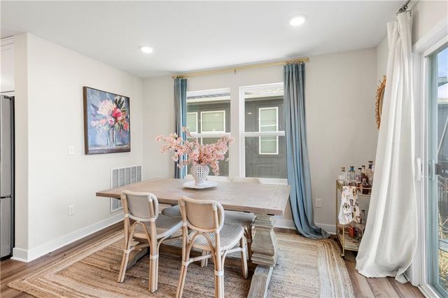 8788 SW 9th Street, Blue Springs, MO 64064