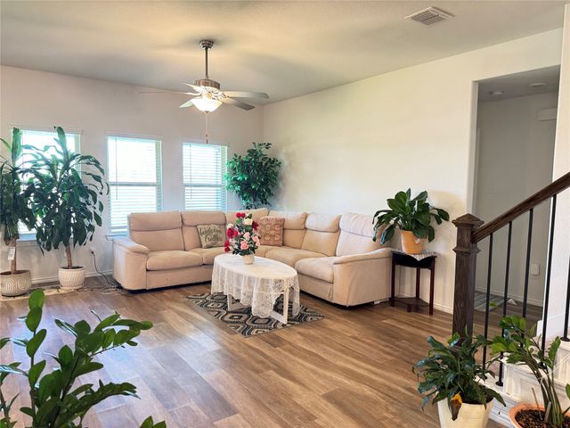 9125 Acre Meadows Lane, Arlington, TX 76002