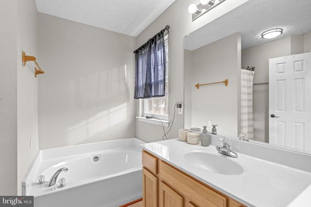 35511 GOLF COURSE DR, Mechanicsville, MD 20659