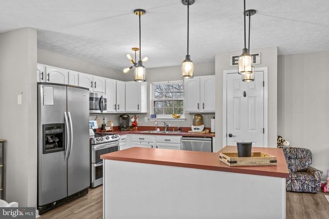 35511 GOLF COURSE DR, Mechanicsville, MD 20659