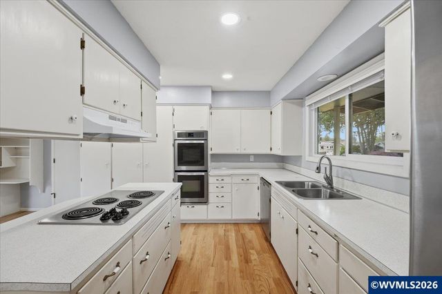 3146 South Shore Dr SE, Albany, OR 97322