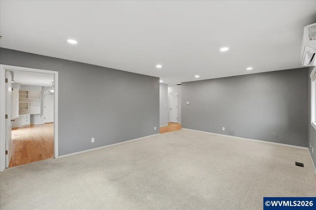 3146 South Shore Dr SE, Albany, OR 97322