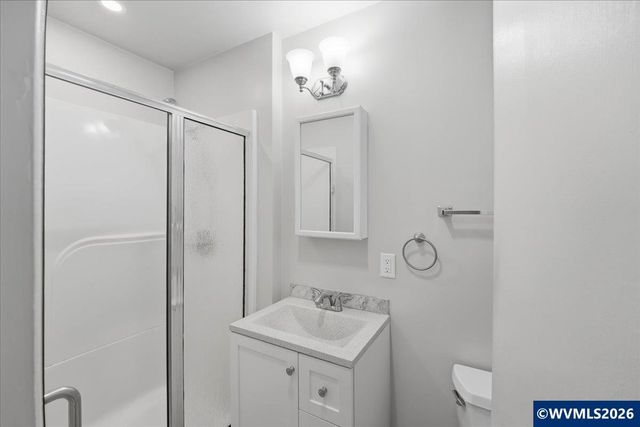 3146 South Shore Dr SE, Albany, OR 97322
