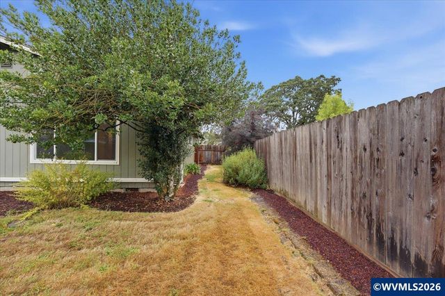 3146 South Shore Dr SE, Albany, OR 97322
