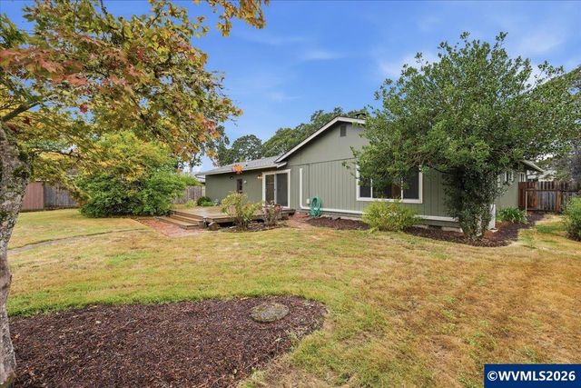 3146 South Shore Dr SE, Albany, OR 97322
